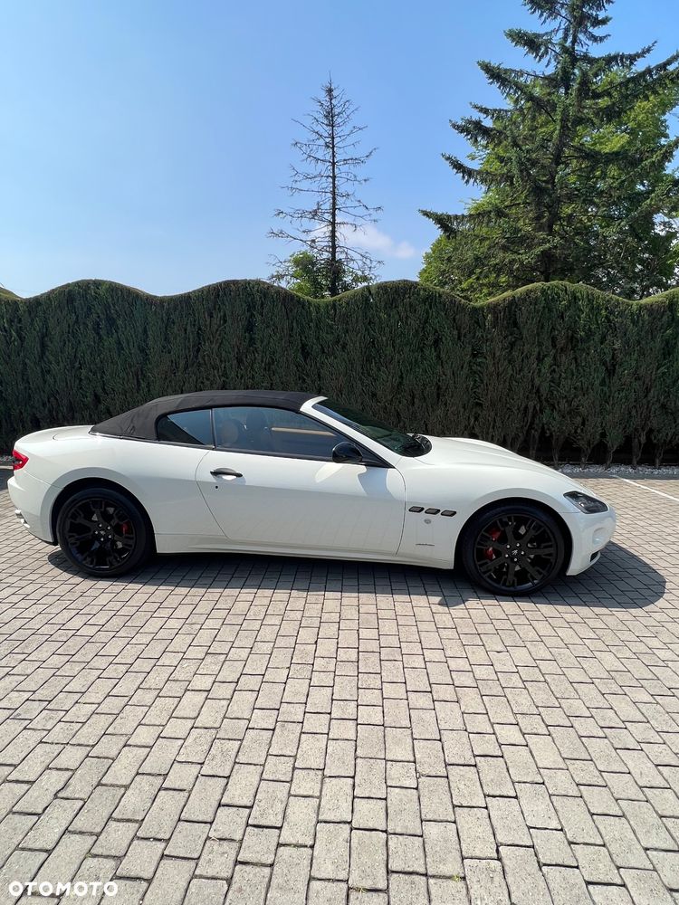 Maserati GranTurismo S Automatik - 2