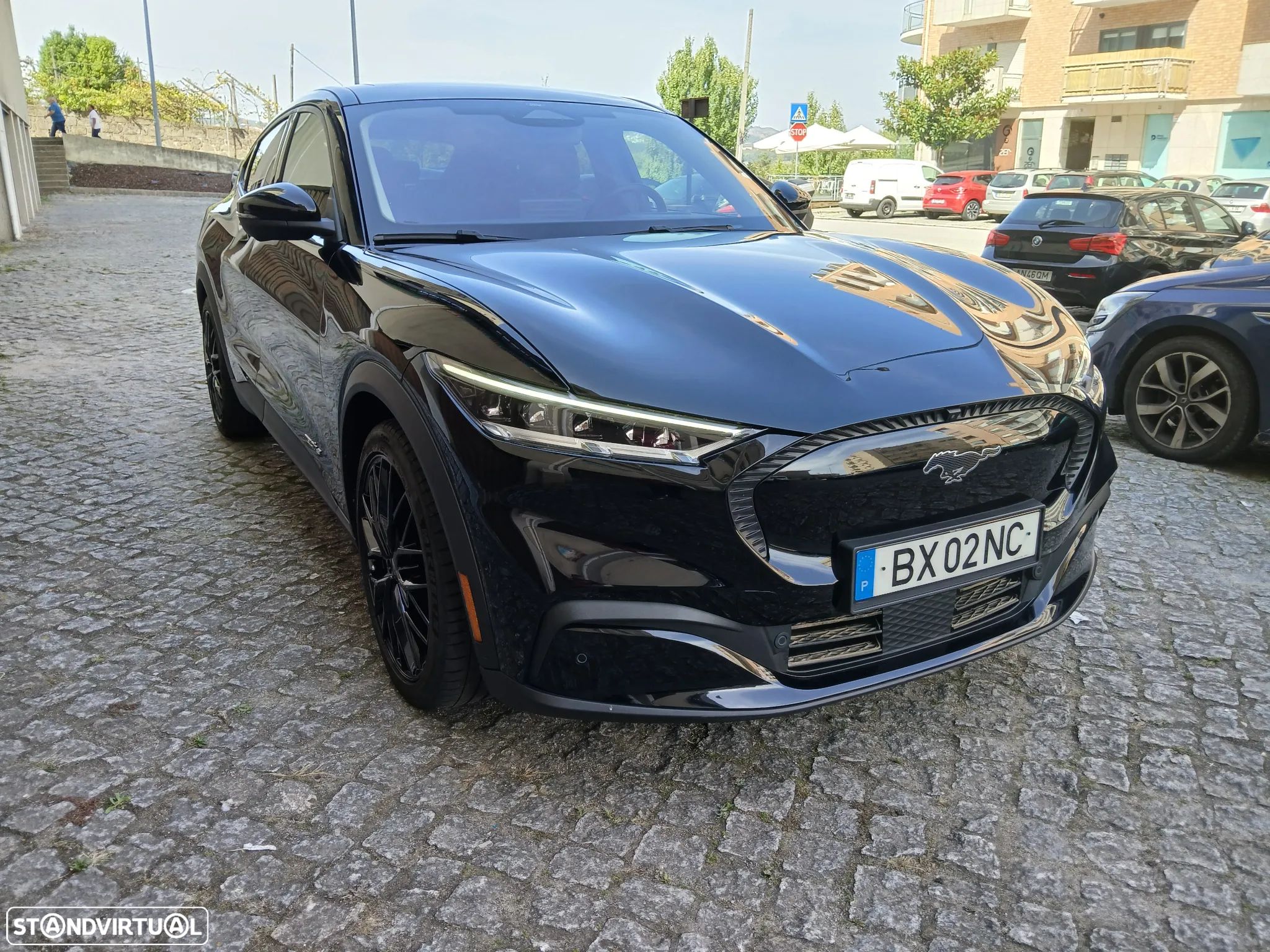 Ford Mustang Mach-E 75.7 kWh Premium AWD - 1