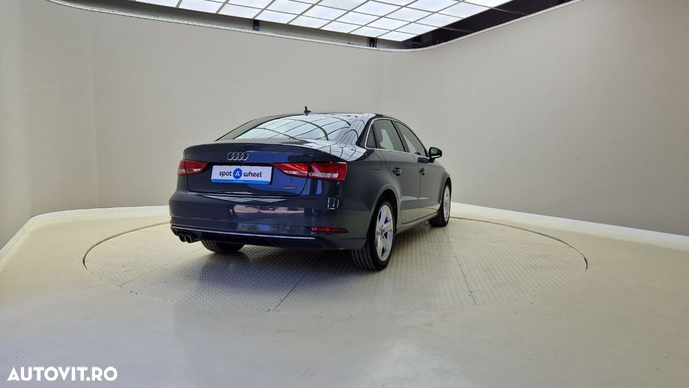 Audi A3 2.0 35 TDI S tronic quattro Sport - 6