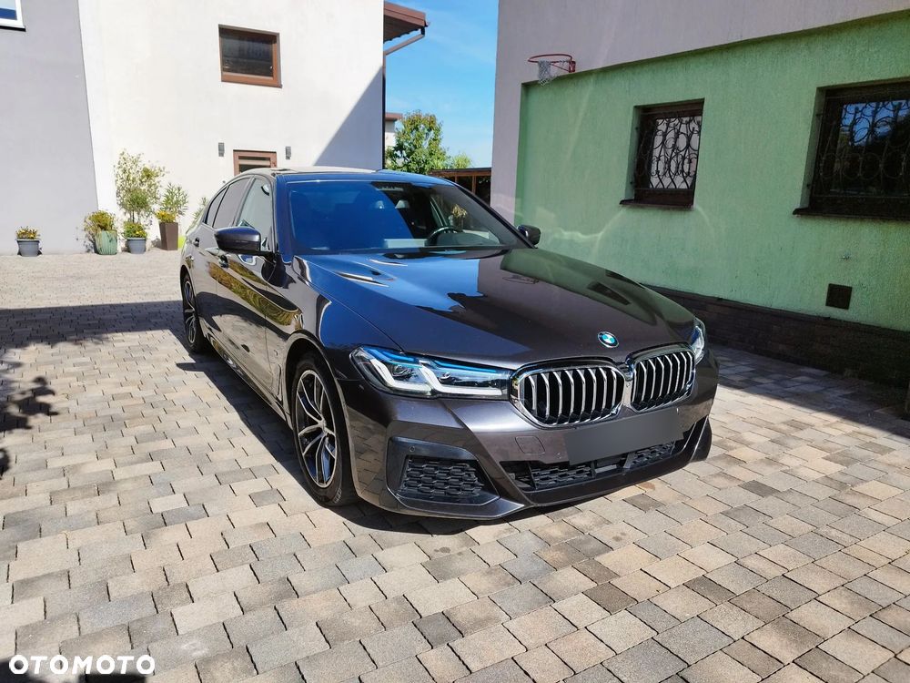 BMW Seria 5 520d MHEV M Sport sport - 2