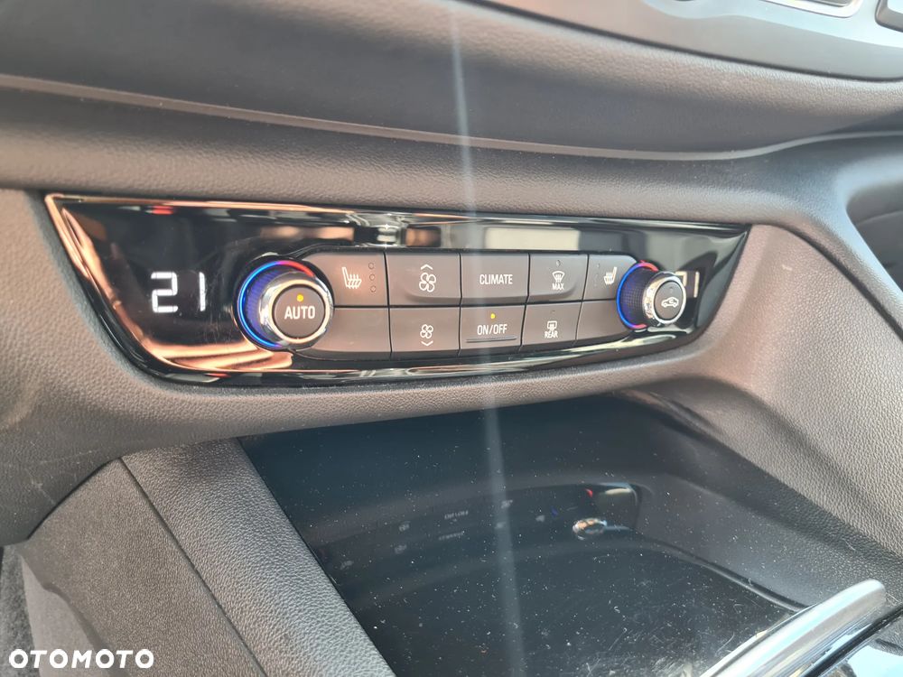 Opel Insignia - 21
