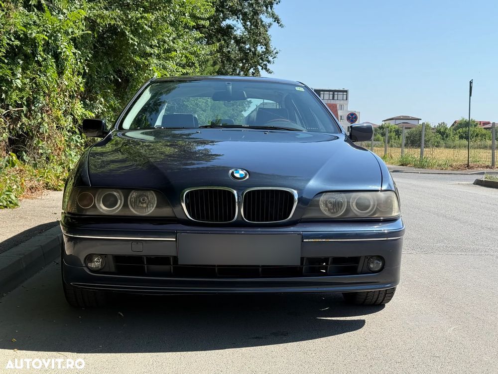 BMW Seria 5 520d Touring - 1