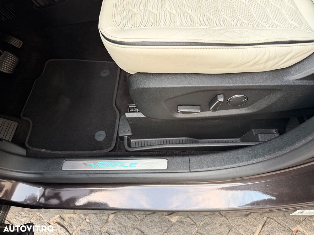 Ford Edge 2.0 Panther A8 AWD Vignale - 25