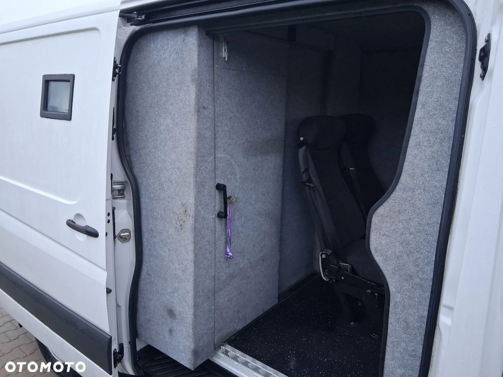 Volkswagen Crafter - 16