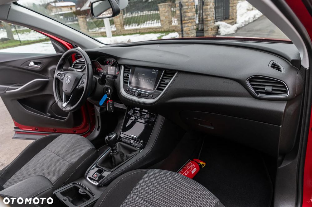 Opel Grandland X 1.2 Start/Stop Business Elegance - 26