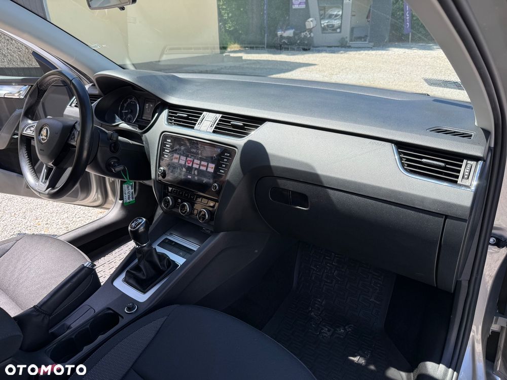 Skoda Octavia 1.5 TSI ACT Ambition - 11