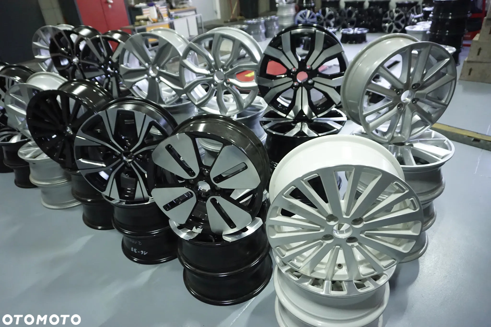 FELGI ALUMINIOWE 16-17 RENAULT MEGANE SCENIC CAPTUR CLIO DACIA JOGGER SPRIND STEPWAY SANDERO DOKKER SPRING ORYGINAŁ 4X100 - 5