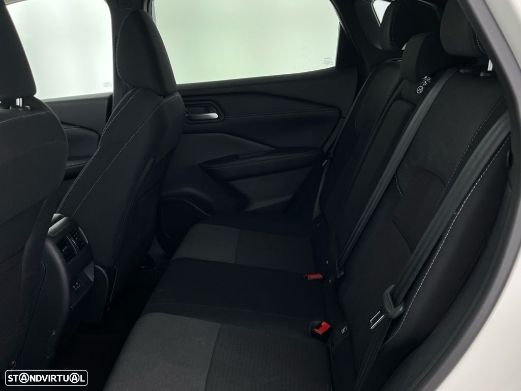Nissan Qashqai 1.3 DIG-T N-Connecta - 12