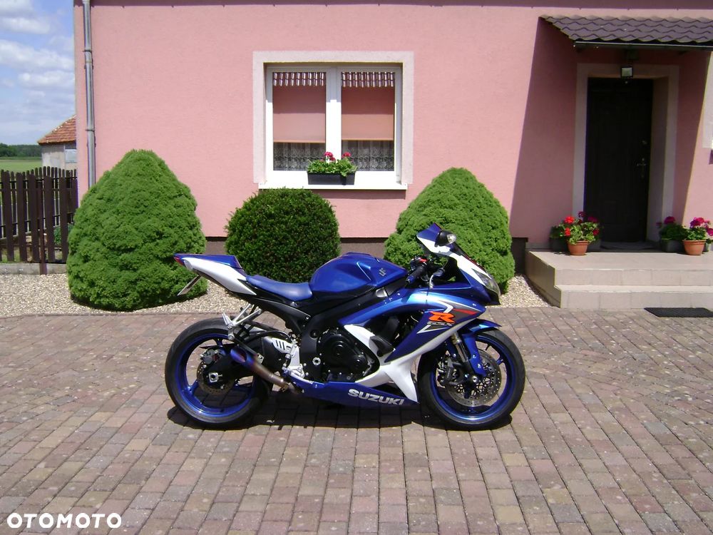 Suzuki GSX-R - 22