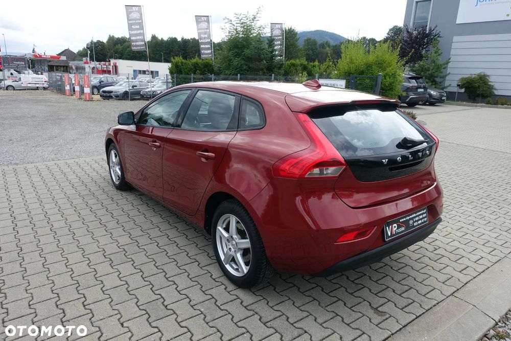 Volvo V40 D2 Momentum - 7