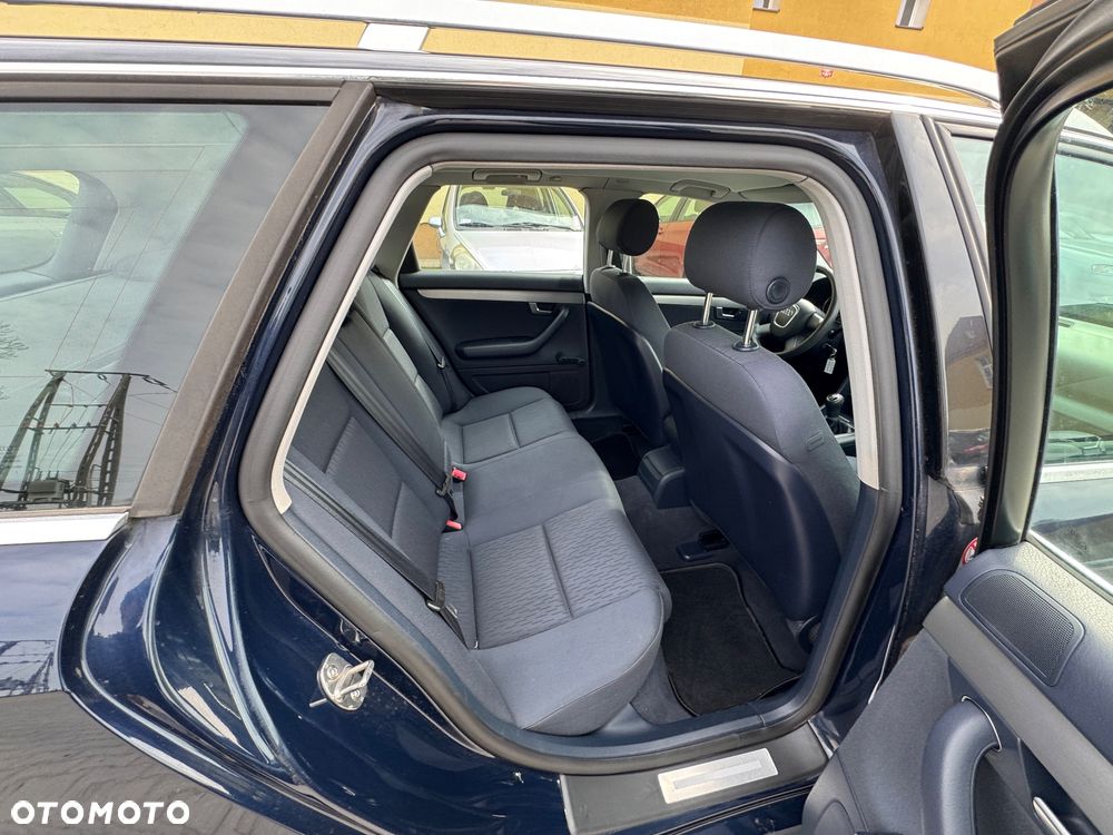 Audi A4 Avant - 9