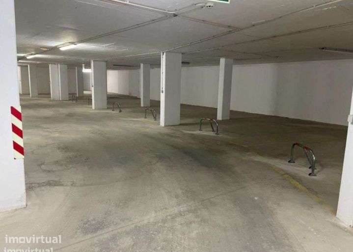 Alugo Parqueamento em São Domingos de Rana - Grande imagem: 4/5