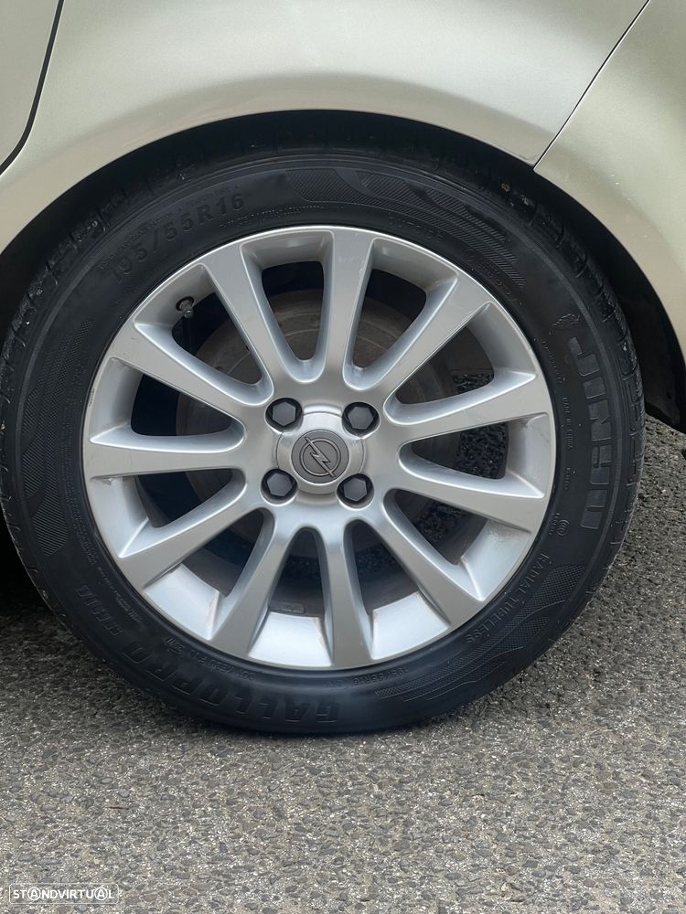 Opel Corsa 1.2 Cosmo Easytronic - 19