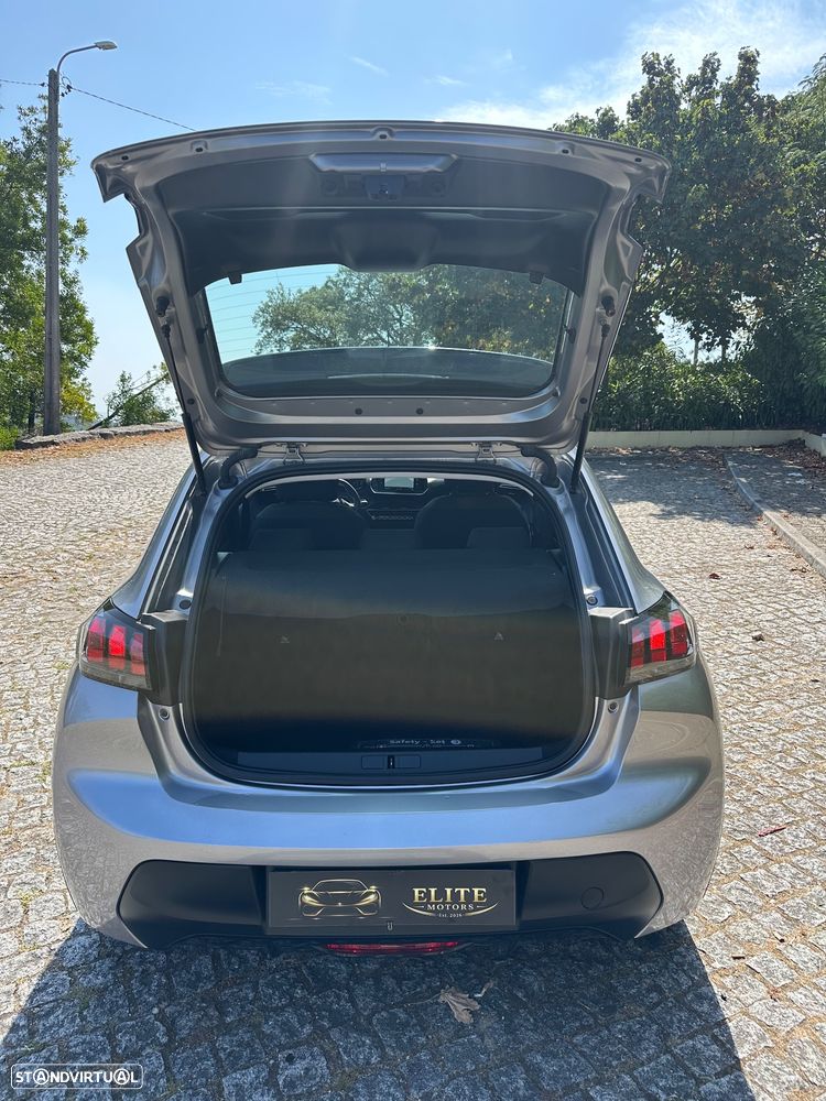 Peugeot e-208 - 12