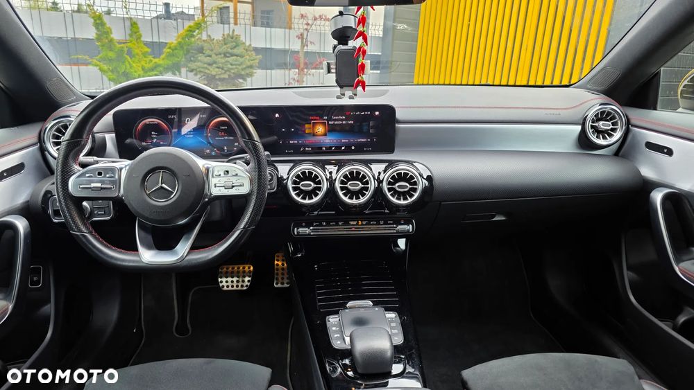 Mercedes-Benz CLA 200 d AMG Line 8G-DCT - 10