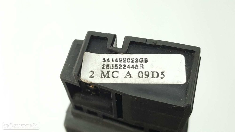 CONTROLE DO SISTEMA DE ÁUDIO / RÁDIO CD RENAULT CLIO IV BUSINESS - 3