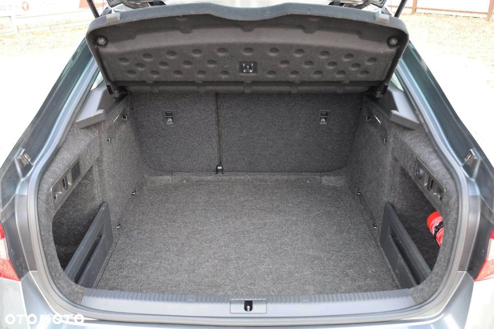 Skoda Superb 2.0 TDI SCR Active DSG - 38