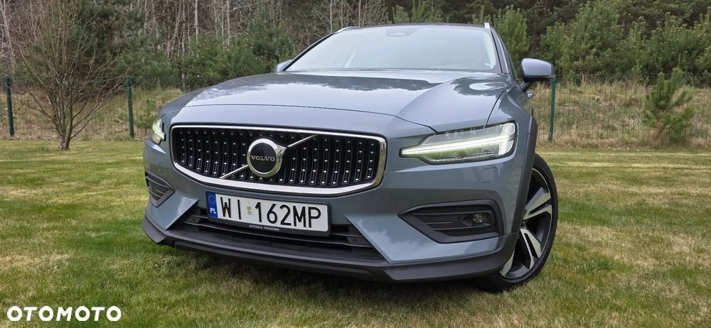 Volvo V60 Cross Country B4 D AWD - 1