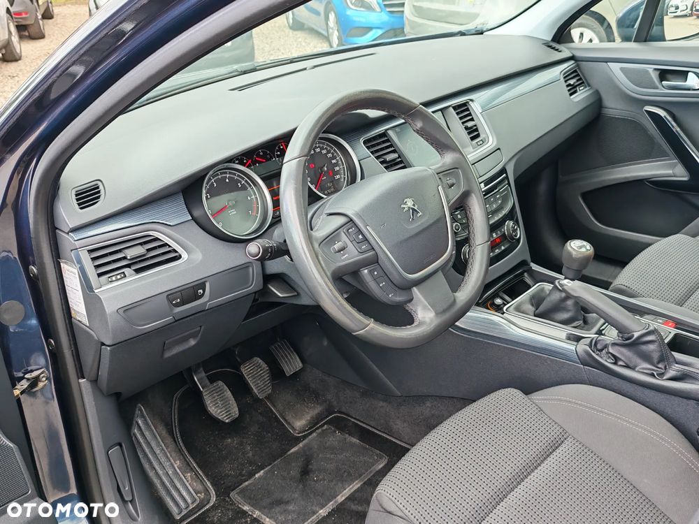 Peugeot 508 1.6 T Allure - 12