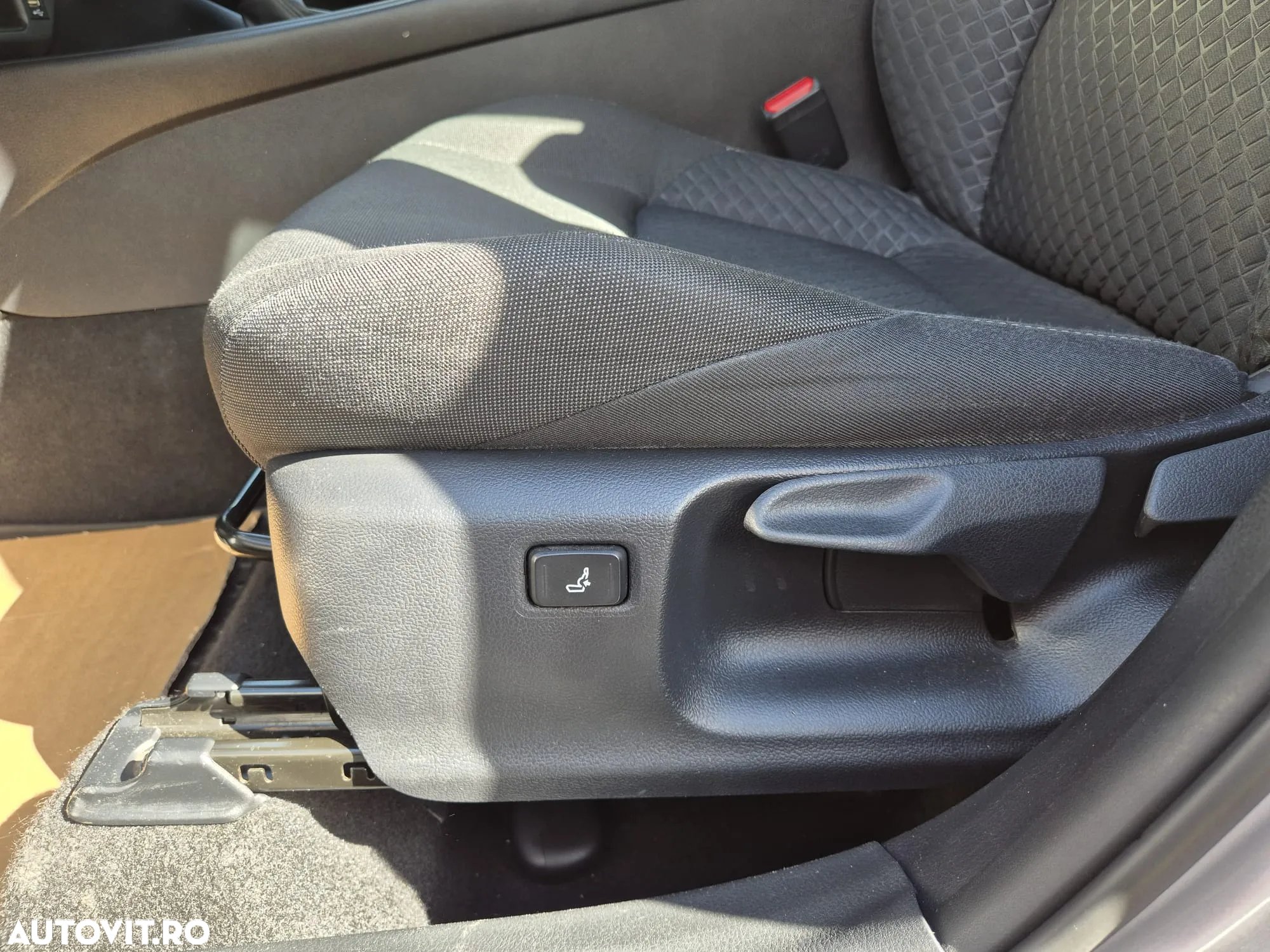 Toyota C-HR 1.8 Hybrid Business Edition - 14