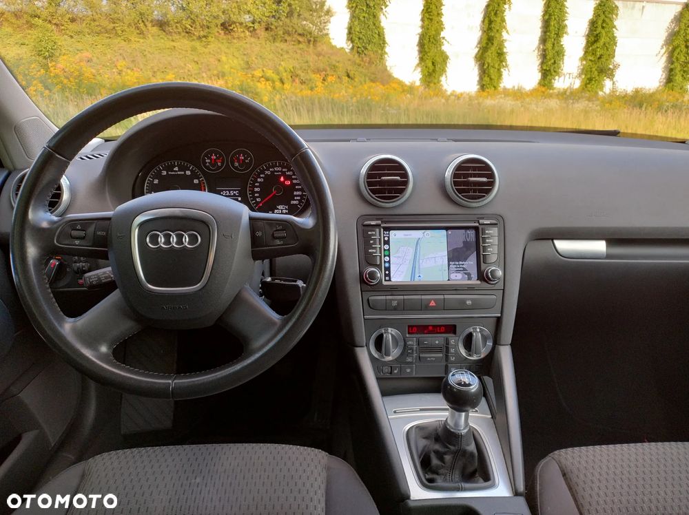 Audi A3 3-drzwiowe 1.4T FSI Attraction - 8