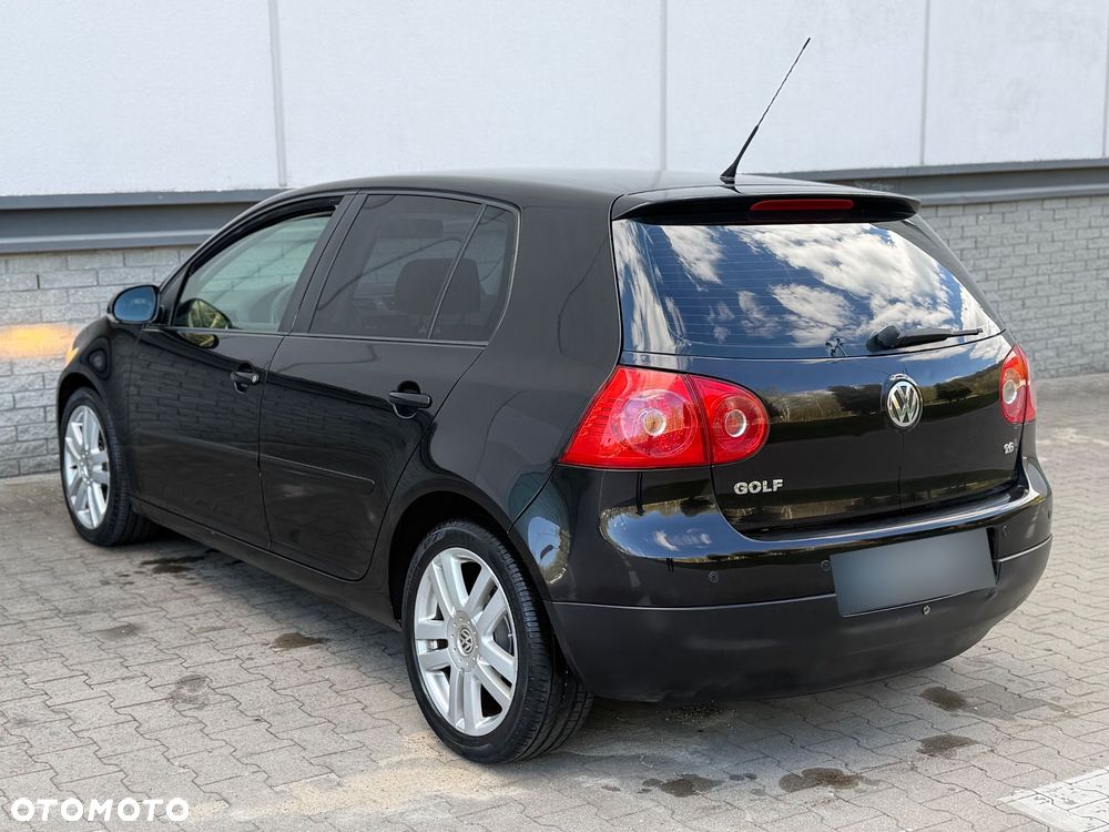 Volkswagen Golf 1.6 Automatik Trendline - 5