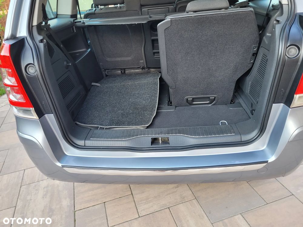 Opel Zafira - 20