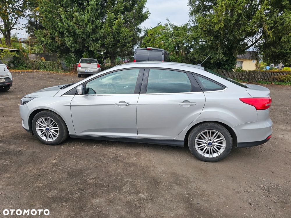 Ford Focus 1.6 SYNC Edition - 13