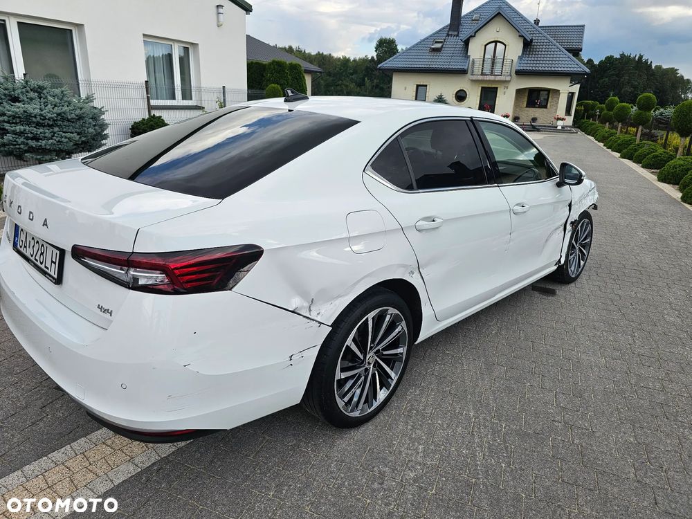 Skoda Superb 2.0 TSI 4x4 L&K DSG - 10
