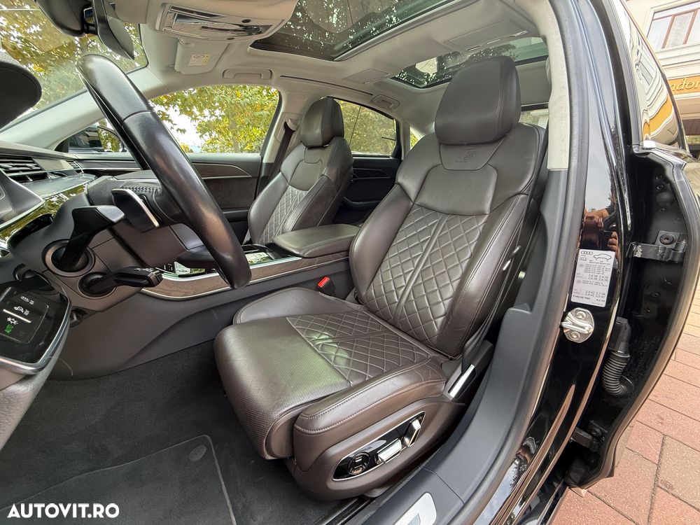 Audi A8 2020 photo 5