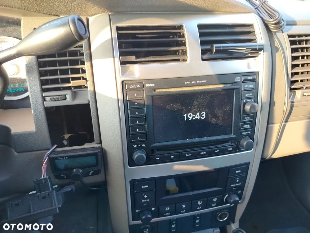 Dodge Durango 5.7 HEMI - 10