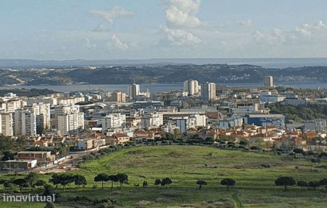 Terreno 8.3 ha, Oeiras - Grande imagem: 3/13