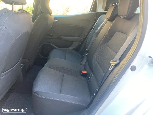 Renault Clio TCe 100 INTENS - 29