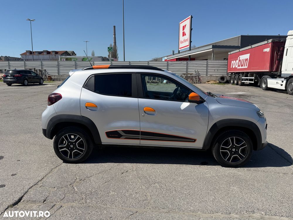 Dacia Spring Expression - 5