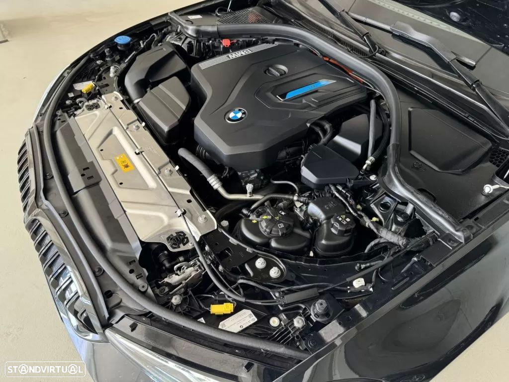 BMW 330 e Pack M Auto - 11