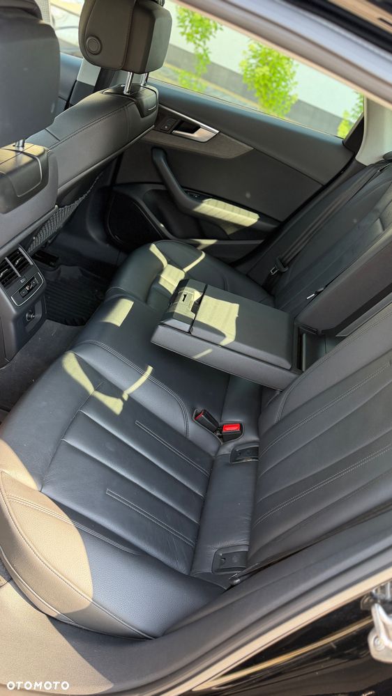 Audi A4 Limousine 40 TFSI S tronic - 24