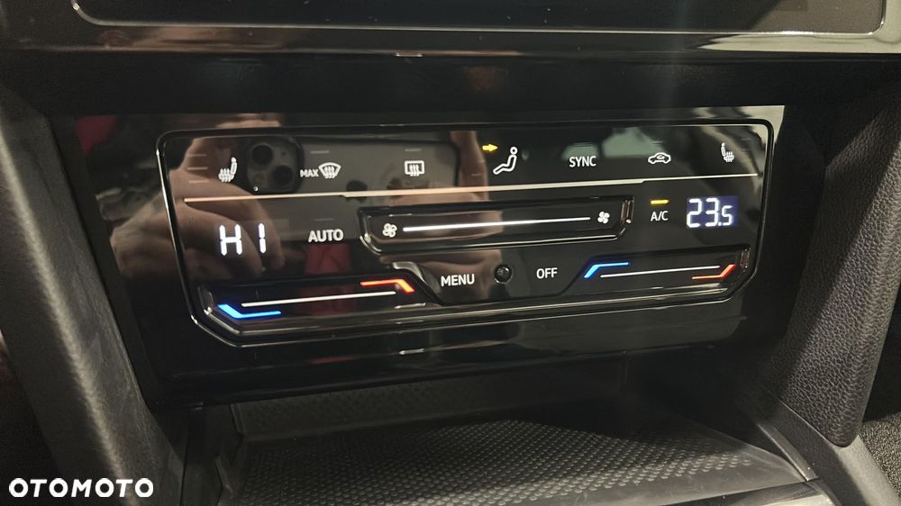 Volkswagen Passat - 22