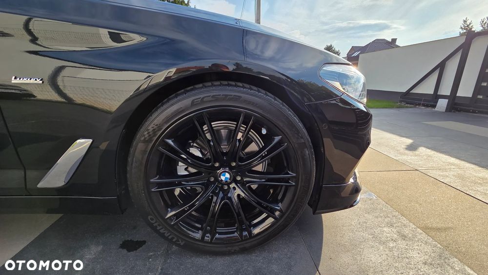 BMW Seria 5 520d Luxury Line sport - 14
