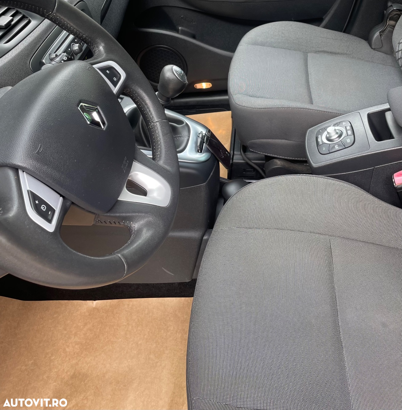 Renault Grand Scenic ENERGY dCi 110 Start & Stop Dynamique - 28
