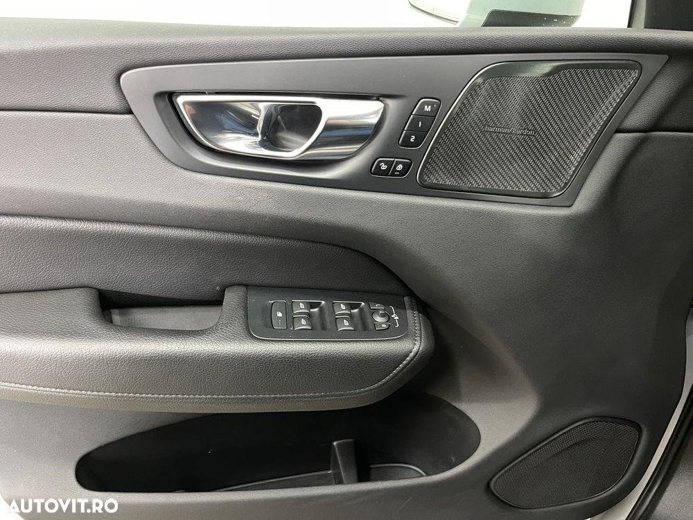 Volvo XC 60 T6 AWD Recharge Geartronic Inscription - 29