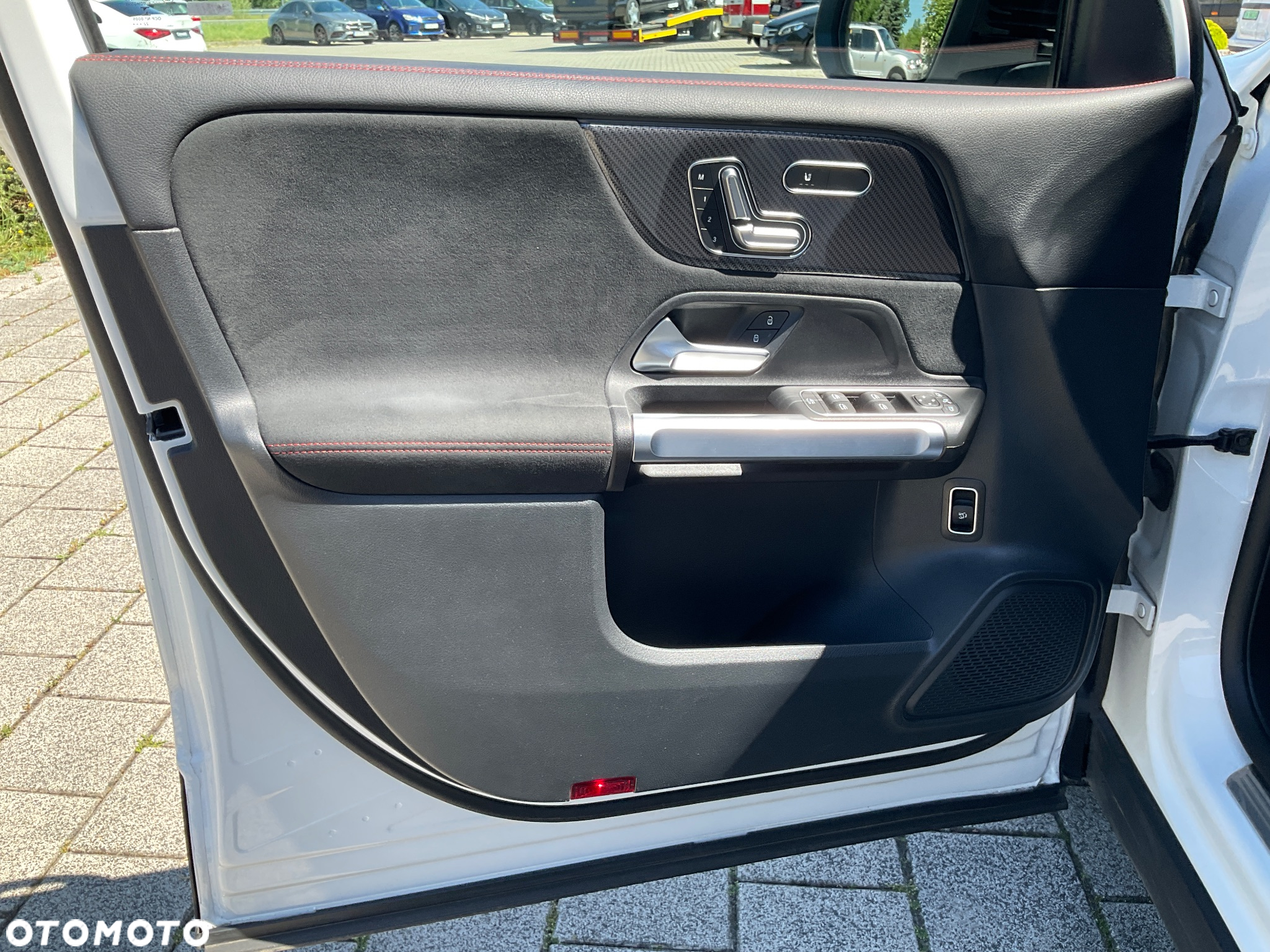 Mercedes-Benz GLB 200 AMG Line 7G-DCT - 9
