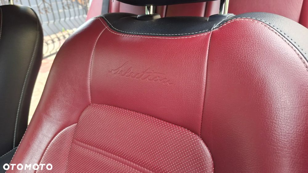 Toyota Avensis 1.8 Selection MS - 25