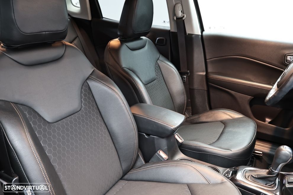 Jeep Compass 1.3 TG Limited S - 20