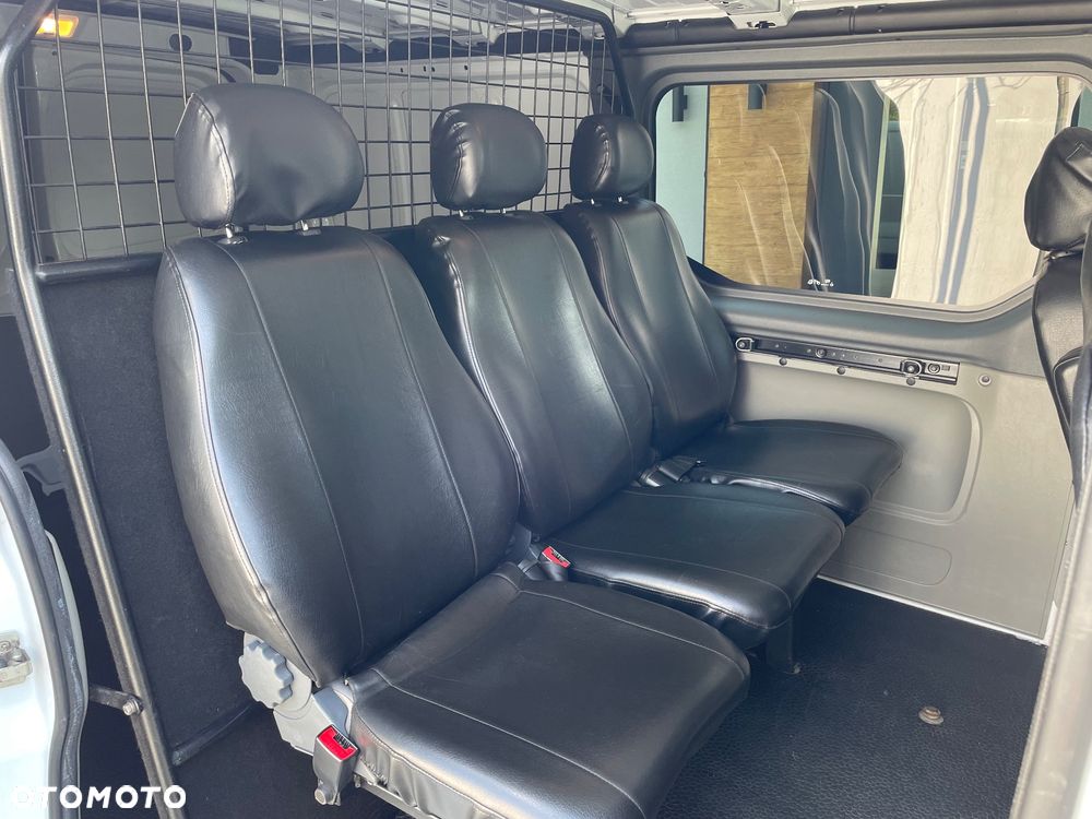 Opel Vivaro - 23
