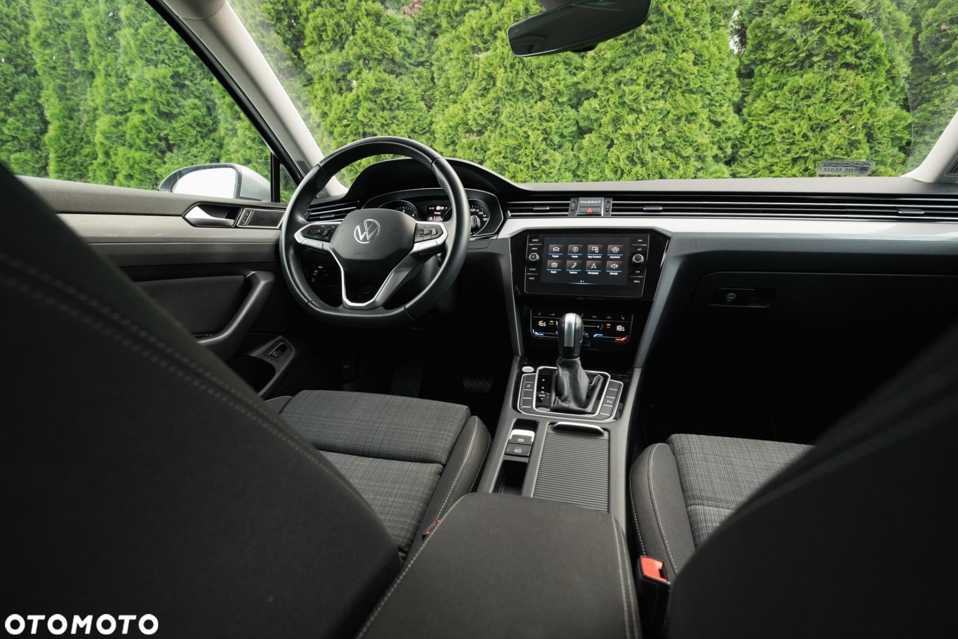 Volkswagen Passat - 16