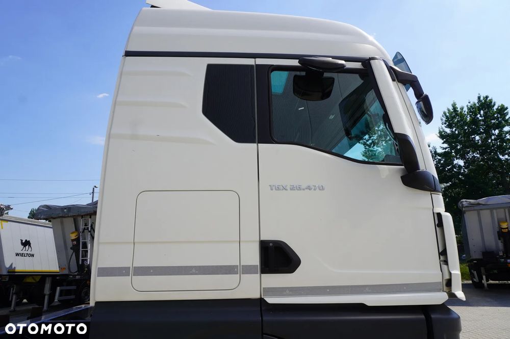 MAN TGX 26.470 6x2 / BDF / 2022 - 12
