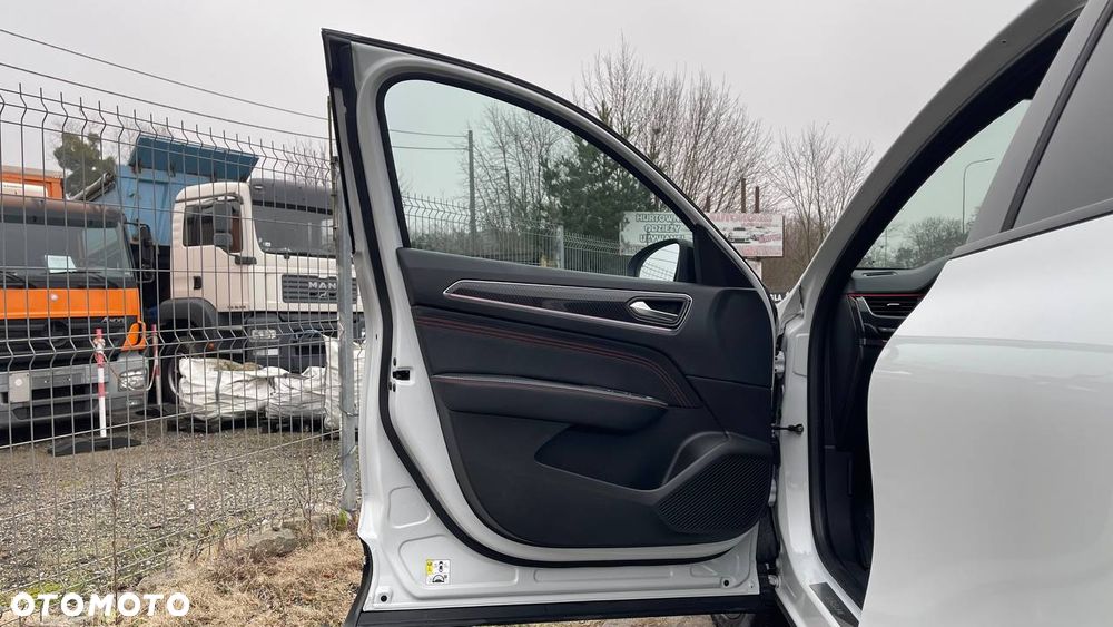 Renault Arkana E-TECH 145 R.S.LINE - 15