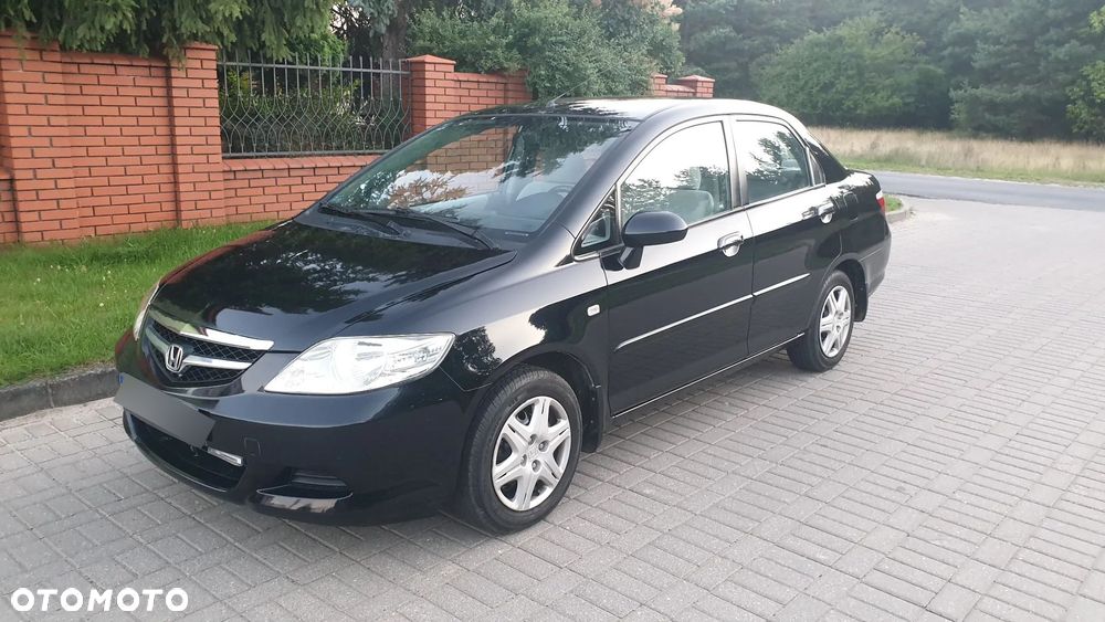 Honda City 1.4 Comfort - 1