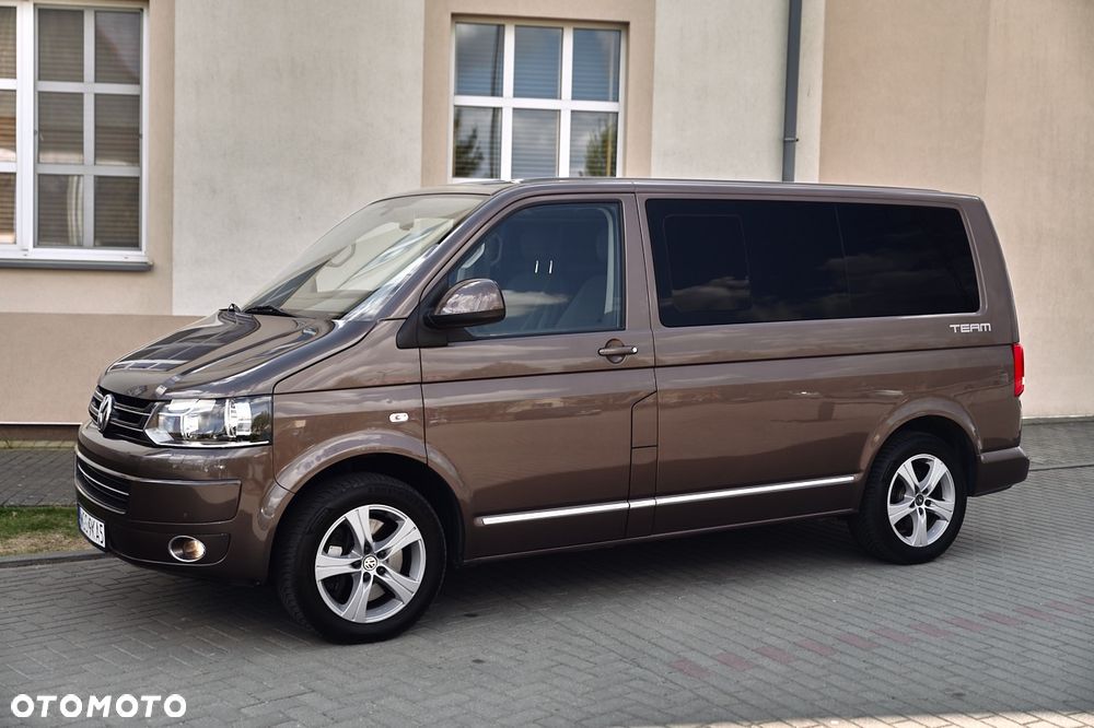 Volkswagen Multivan - 7