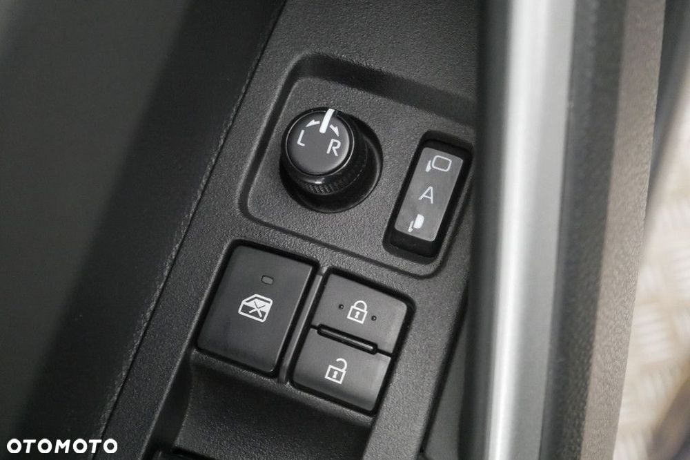 Toyota Corolla Cross 2.0 Hybrid Style - 31